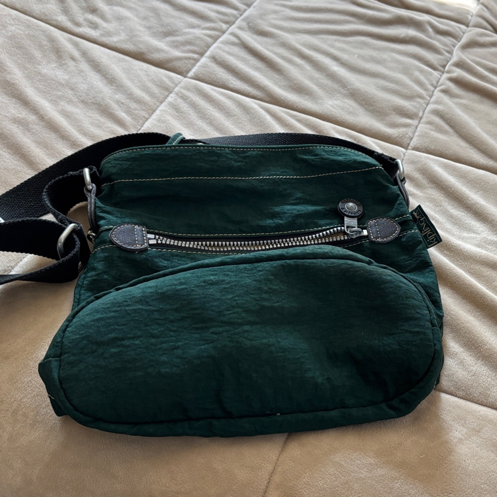 Like new! Vintage Kipling Dark Green Crossbody Bag - Picture 3 of 6